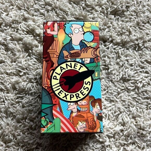 NIB Qmx Mini Masters Futurama Planet Express Spaceship Model - Loot Crate Exclus - Picture 2 of 8